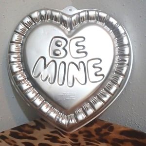 VTG 1983 Wilton Valentine Heart Be Mine Cake Pan Mold
